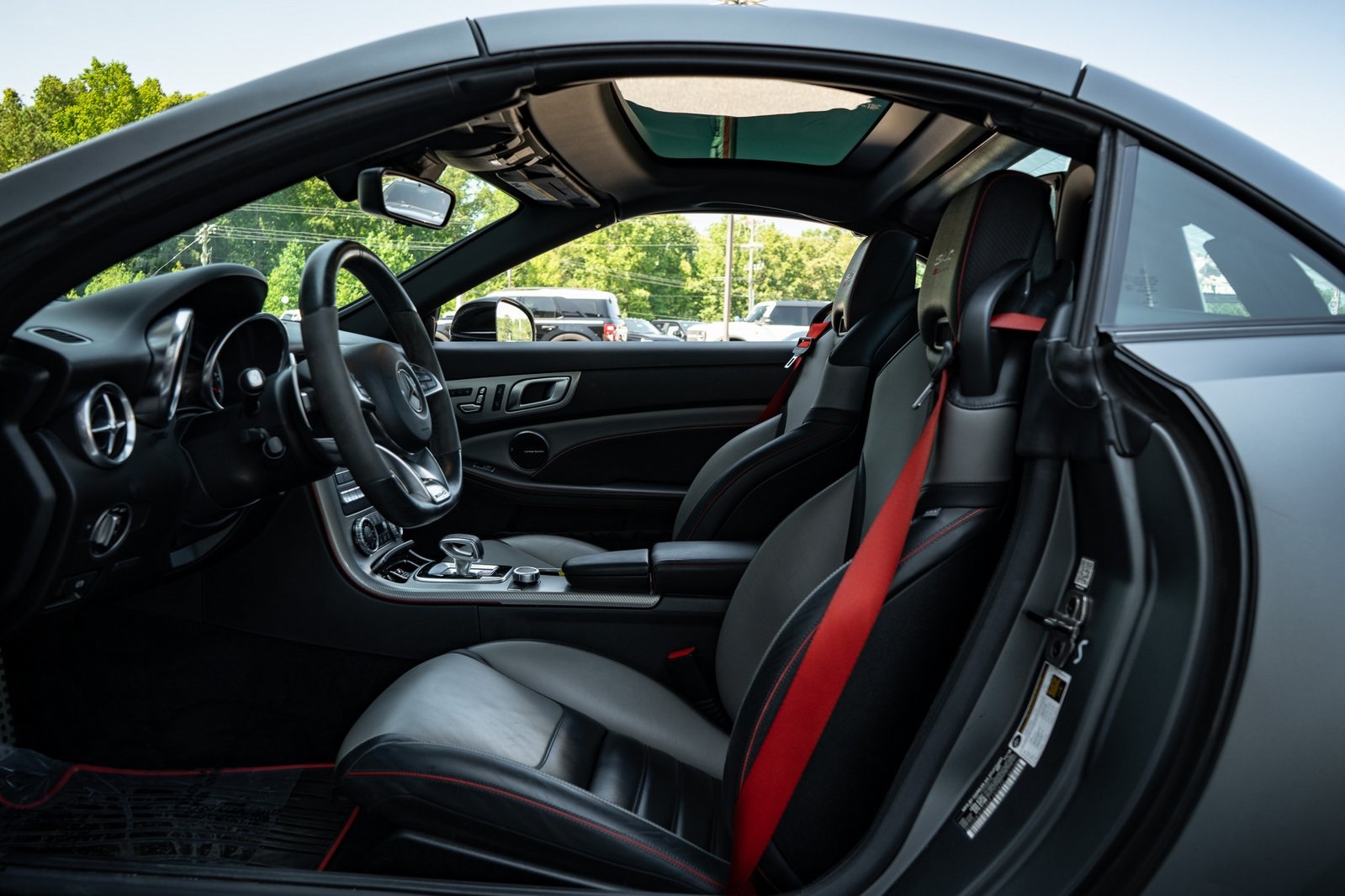 2019 Mercedes Benz SLC AMG 43 photo 23