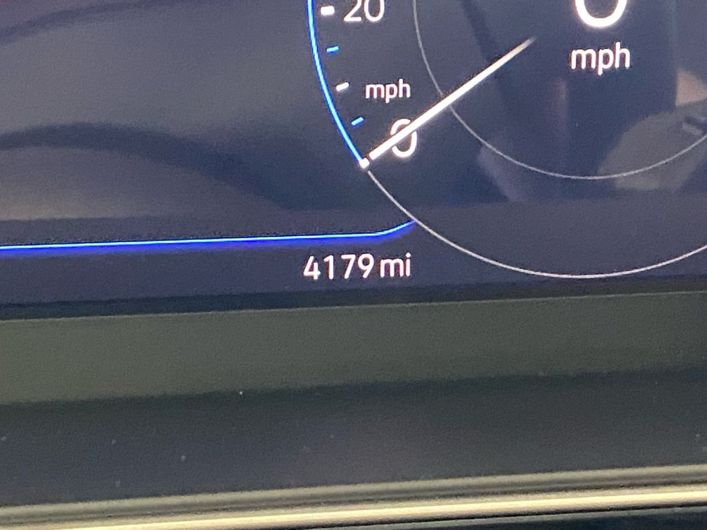 2025 Volkswagen Jetta 1.5T SEL photo 9