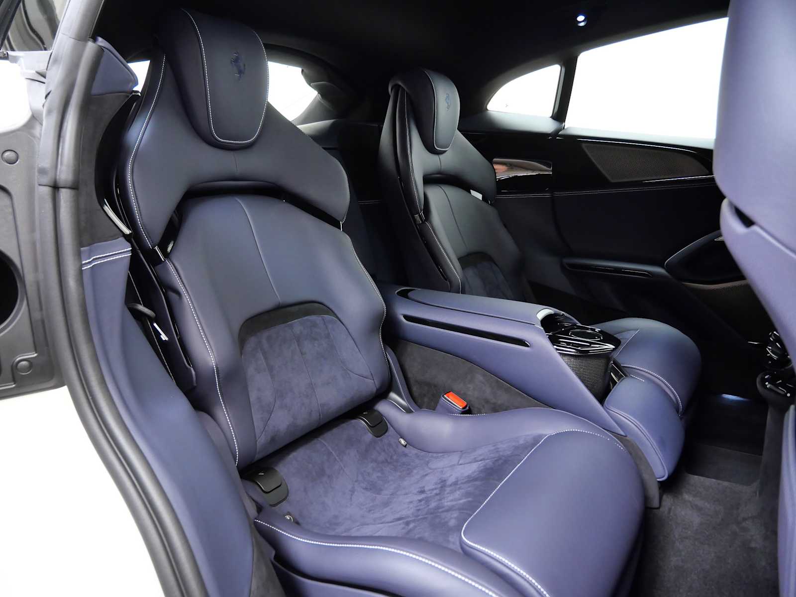 2024 Ferrari Purosangue photo 14