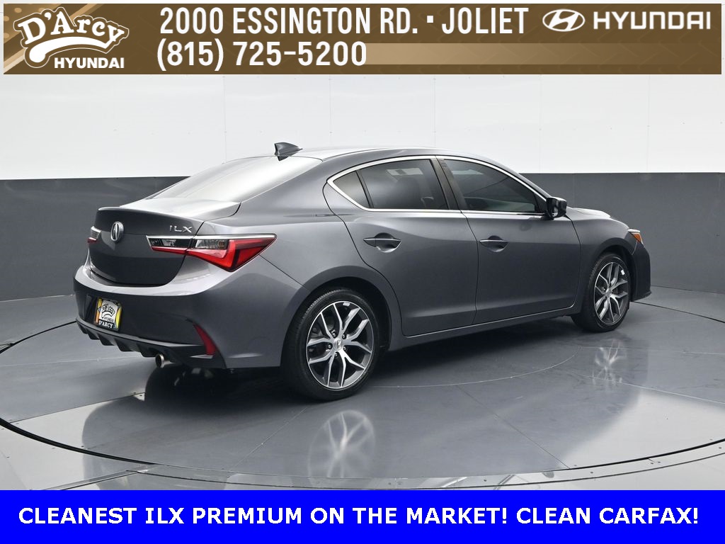 2022 Acura ILX Premium photo 4