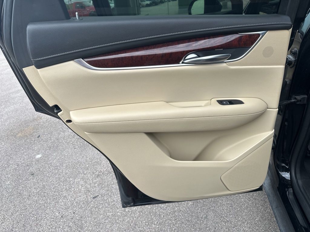2017 Cadillac XT5 Luxury photo 31