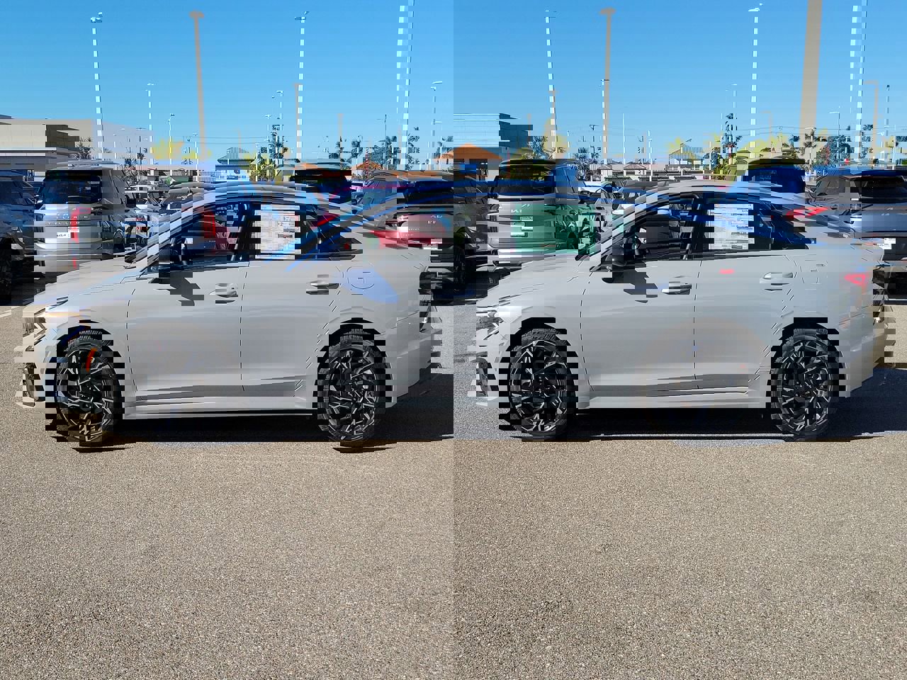 2025 Kia K5 GT-Line photo 8