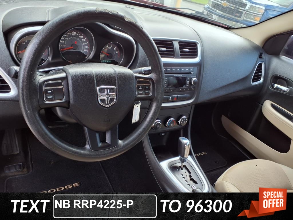 2013 Dodge Avenger SE photo 3