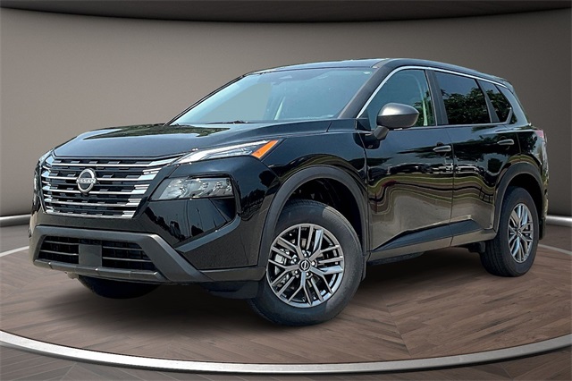 2026 Nissan Rogue S's photo