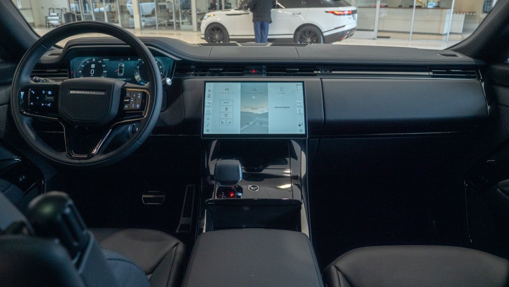 2025 Land Rover Range Rover Sport SE photo 17