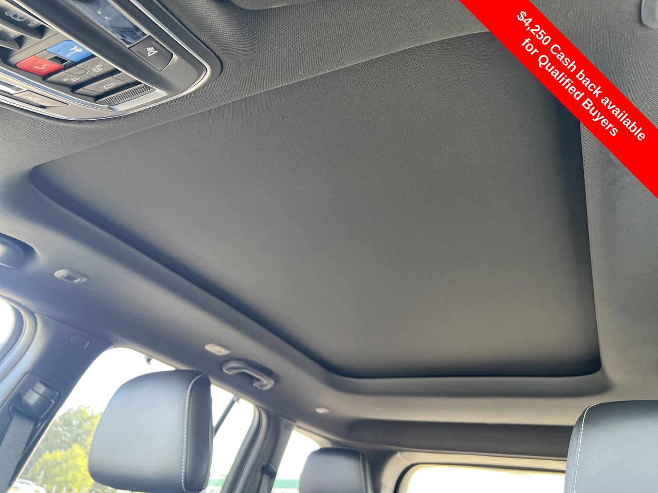 2025 Jeep Grand Cherokee Limited photo 2