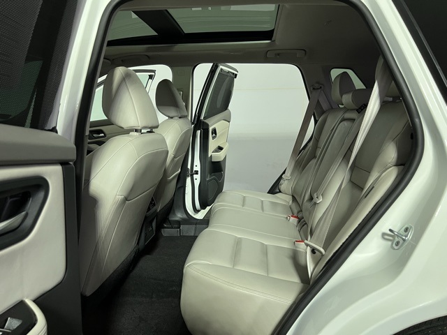 2023 Nissan Rogue SL photo 24