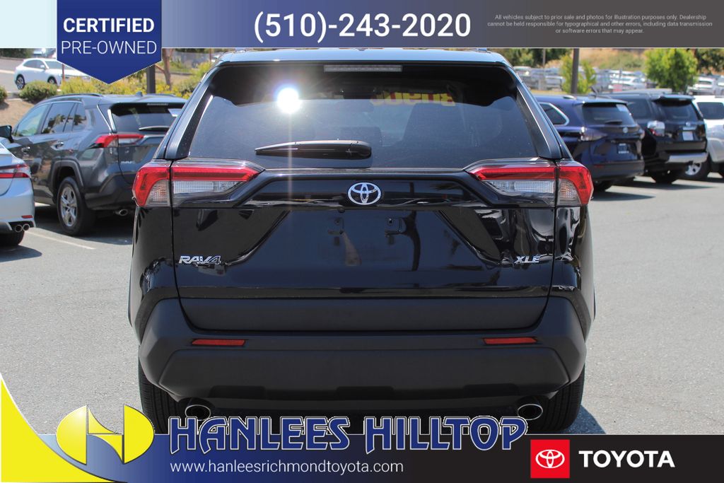 2024 Toyota RAV4 XLE photo 7