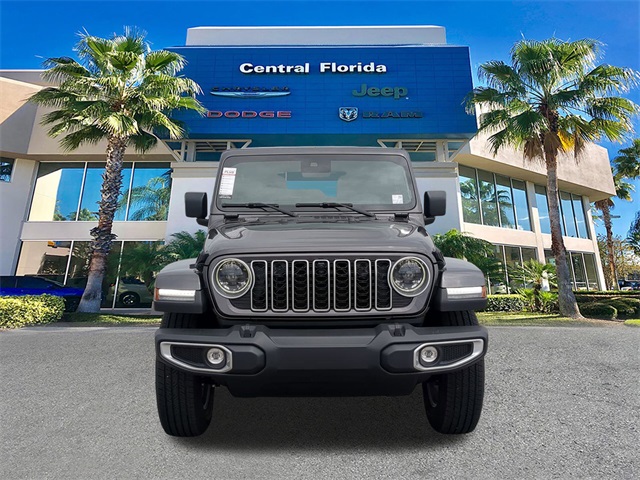 2025 Jeep Wrangler Sahara photo 2