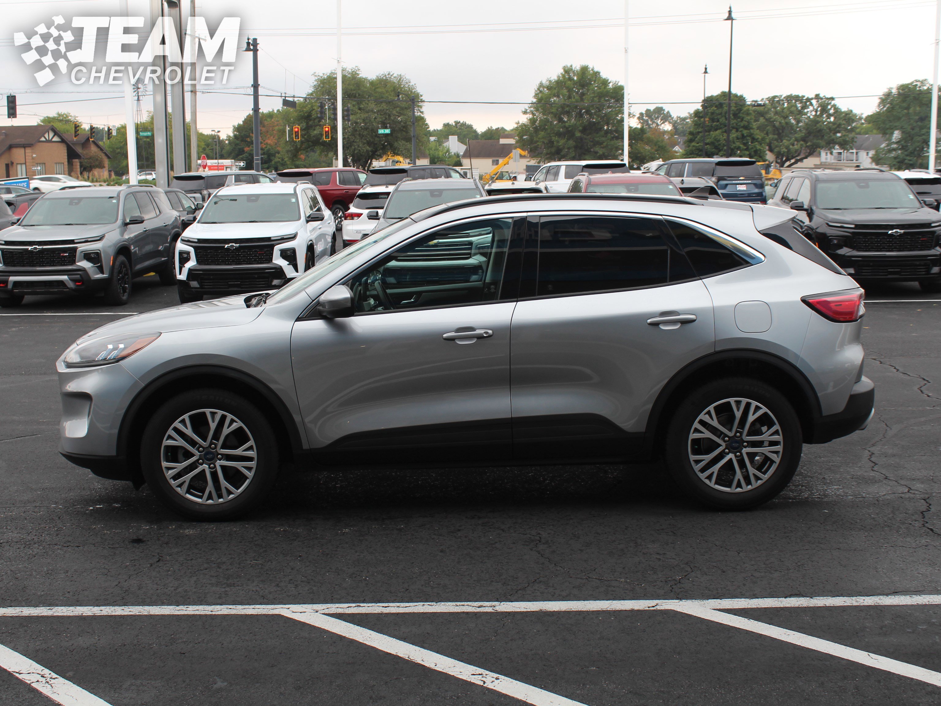 2022 Ford Escape SEL photo 3