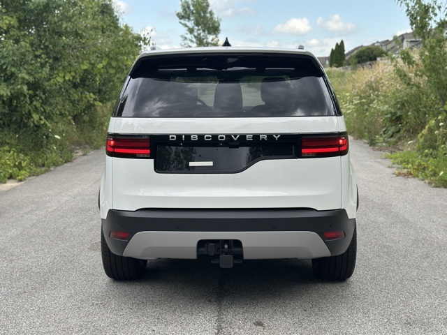 2025 Land Rover Discovery S photo 6