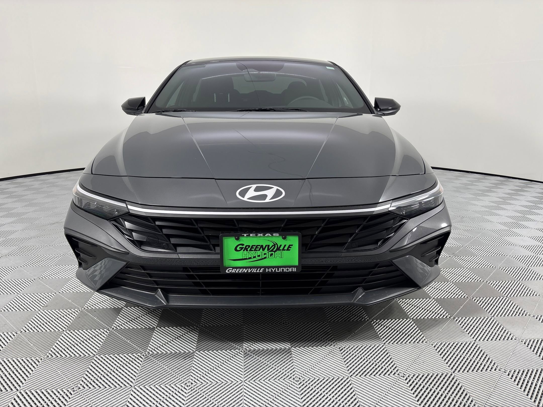 2025 Hyundai Elantra SEL Sport photo 5