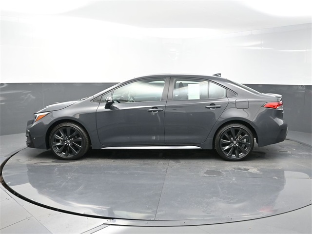 2024 Toyota Corolla SE Premium photo 3