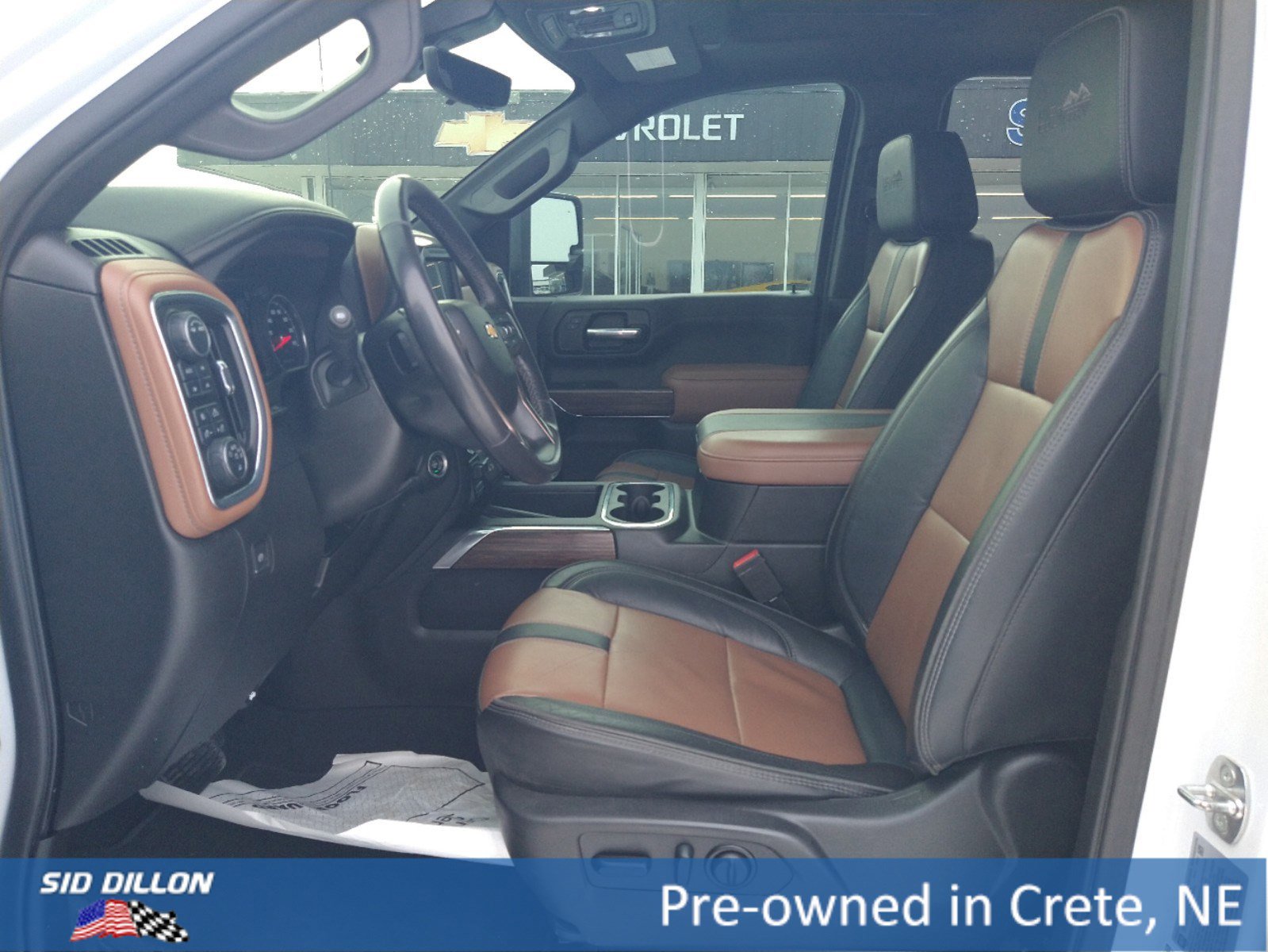 2023 Chevrolet Silverado 2500HD High Country photo 3