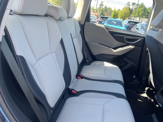 2022 Subaru Forester Base photo 9