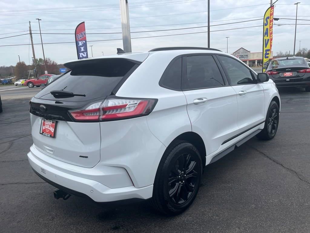2024 Ford Edge SE photo 3