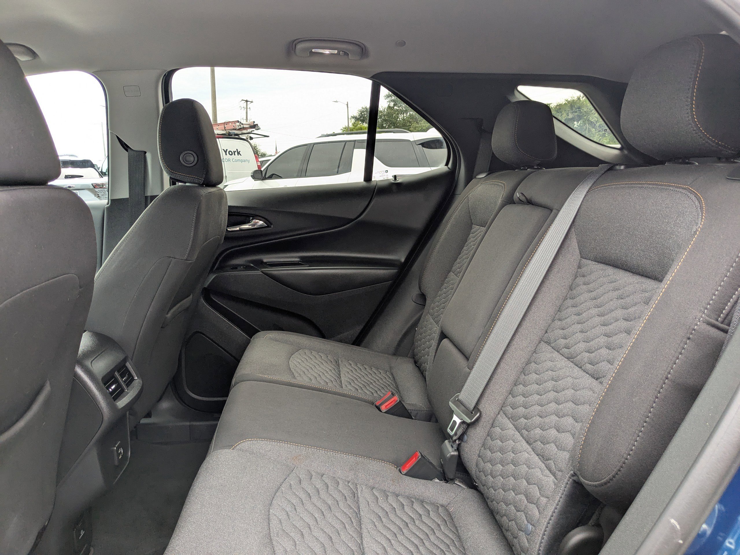 2021 Chevrolet Equinox photo 14