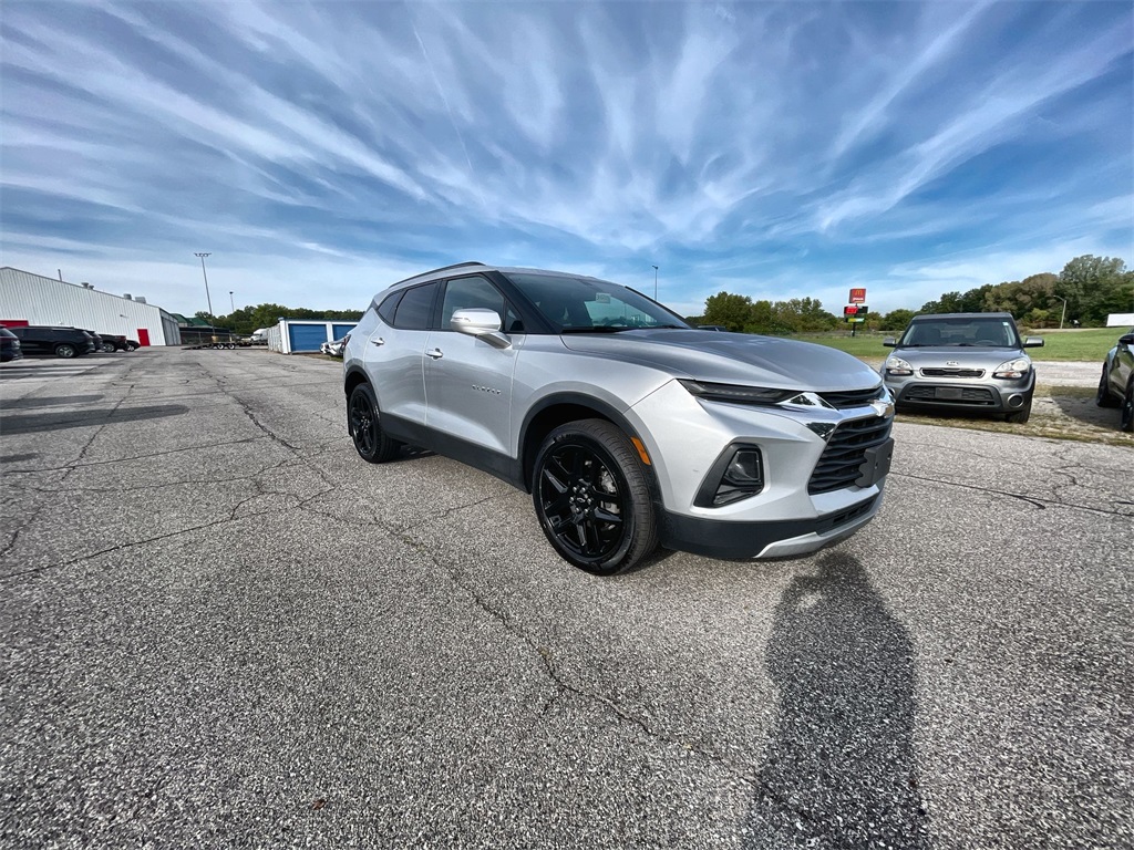 2022 Chevrolet Blazer 2LT photo 2