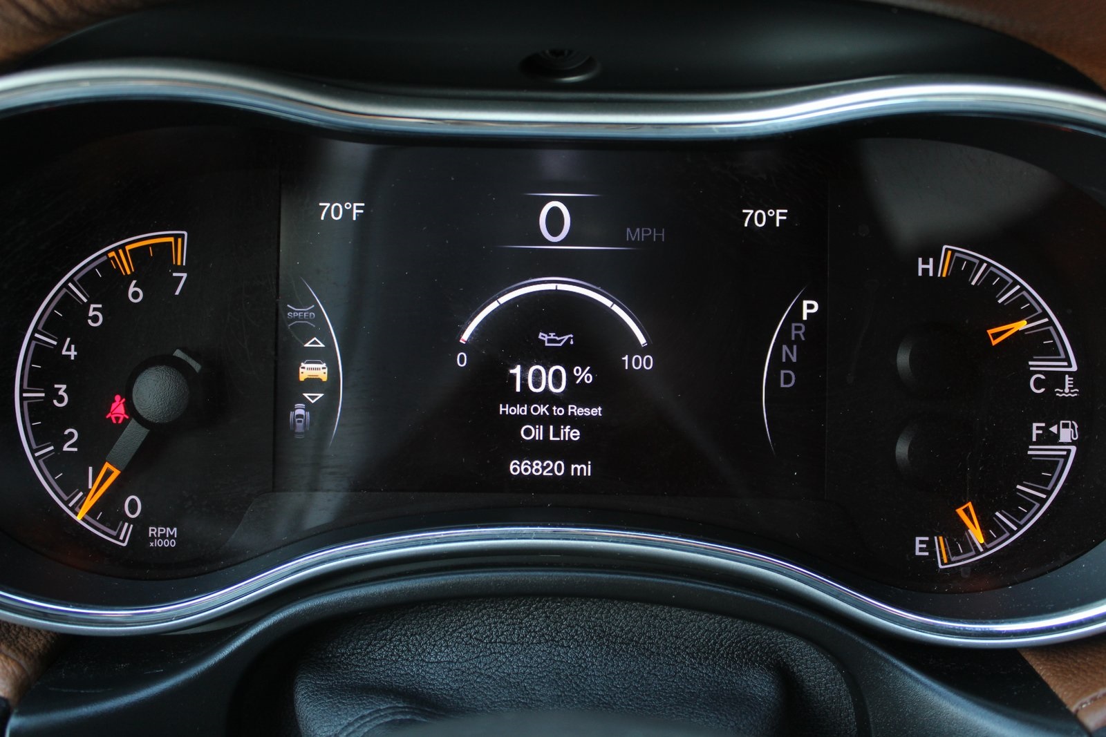 2019 Jeep Grand Cherokee Summit photo 3