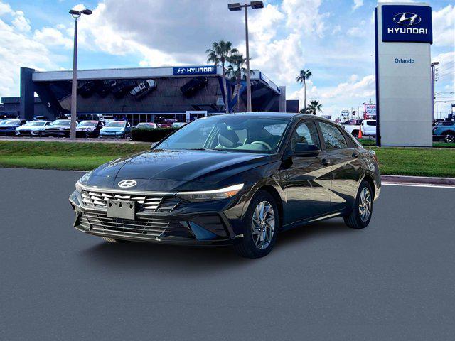 2025 Hyundai Elantra Blue's photo