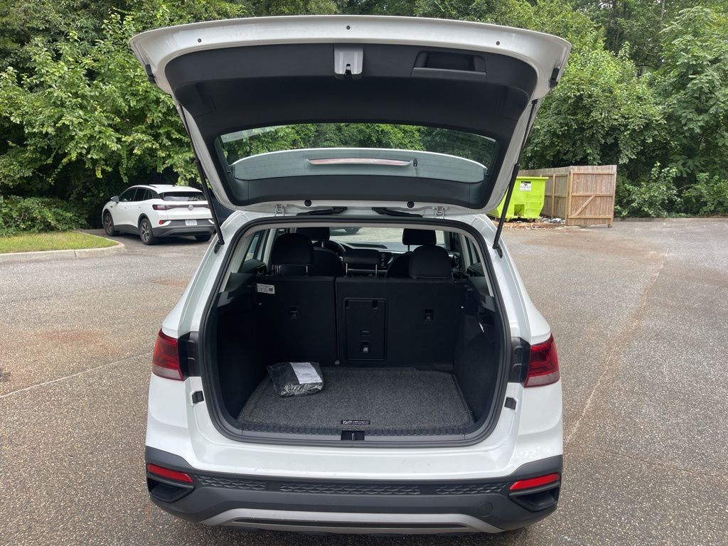 2024 Volkswagen Taos S photo 16