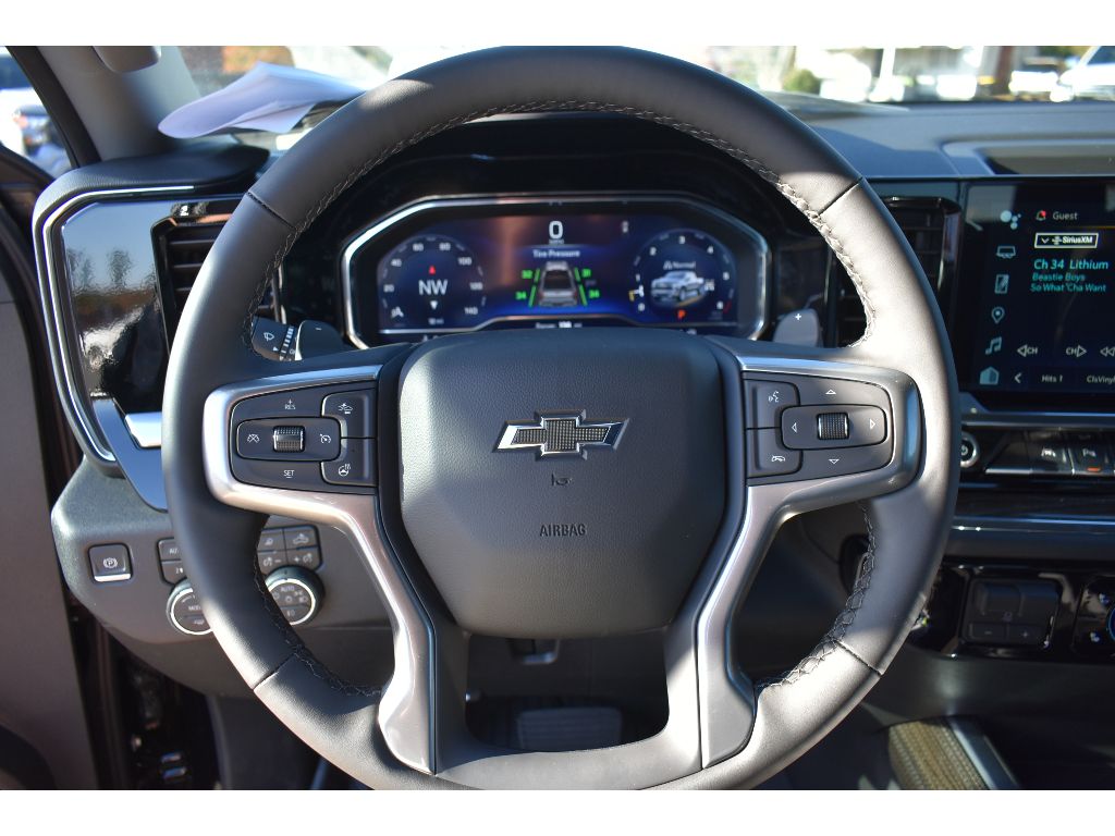 2025 Chevrolet Silverado 1500 RST photo 25
