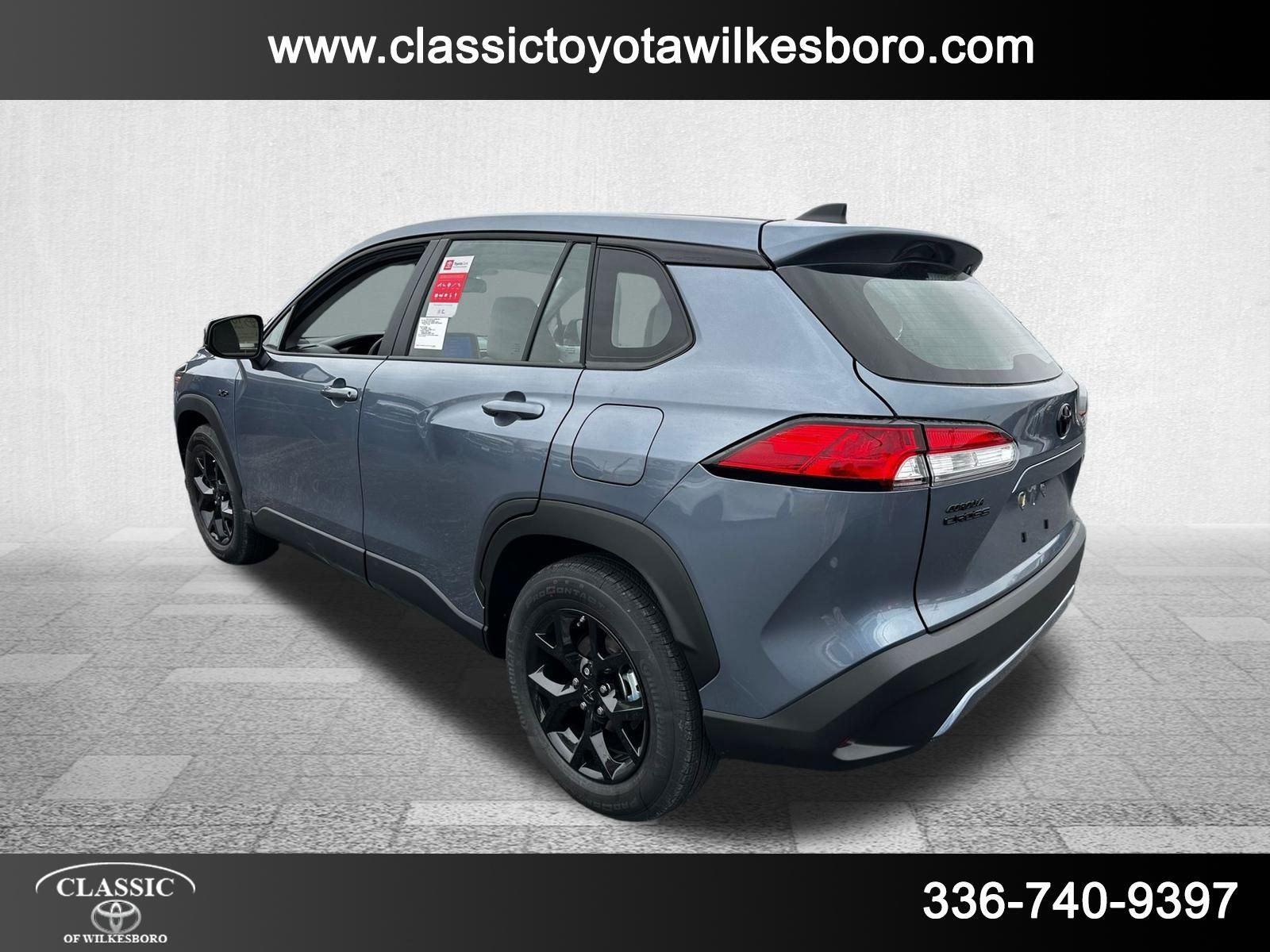 2025 Toyota Corolla Cross L photo 7