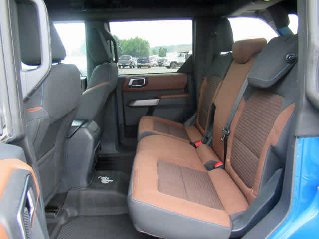 2022 Ford Bronco Outer Banks photo 5