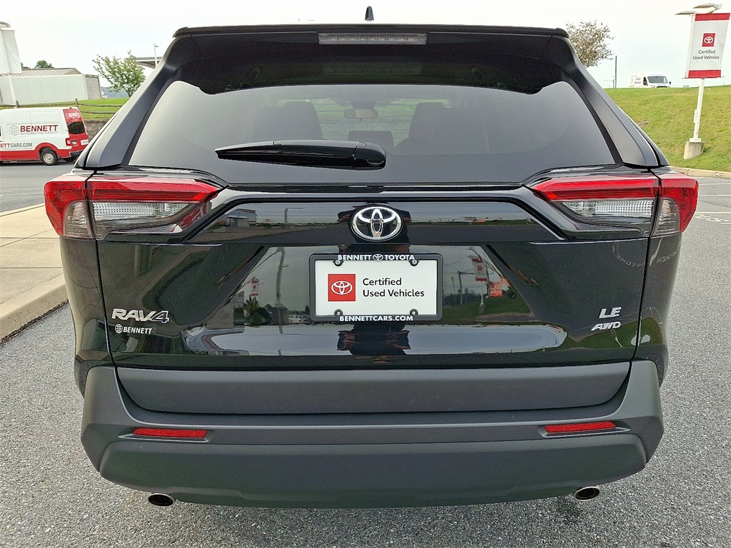2023 Toyota RAV4 LE photo 4