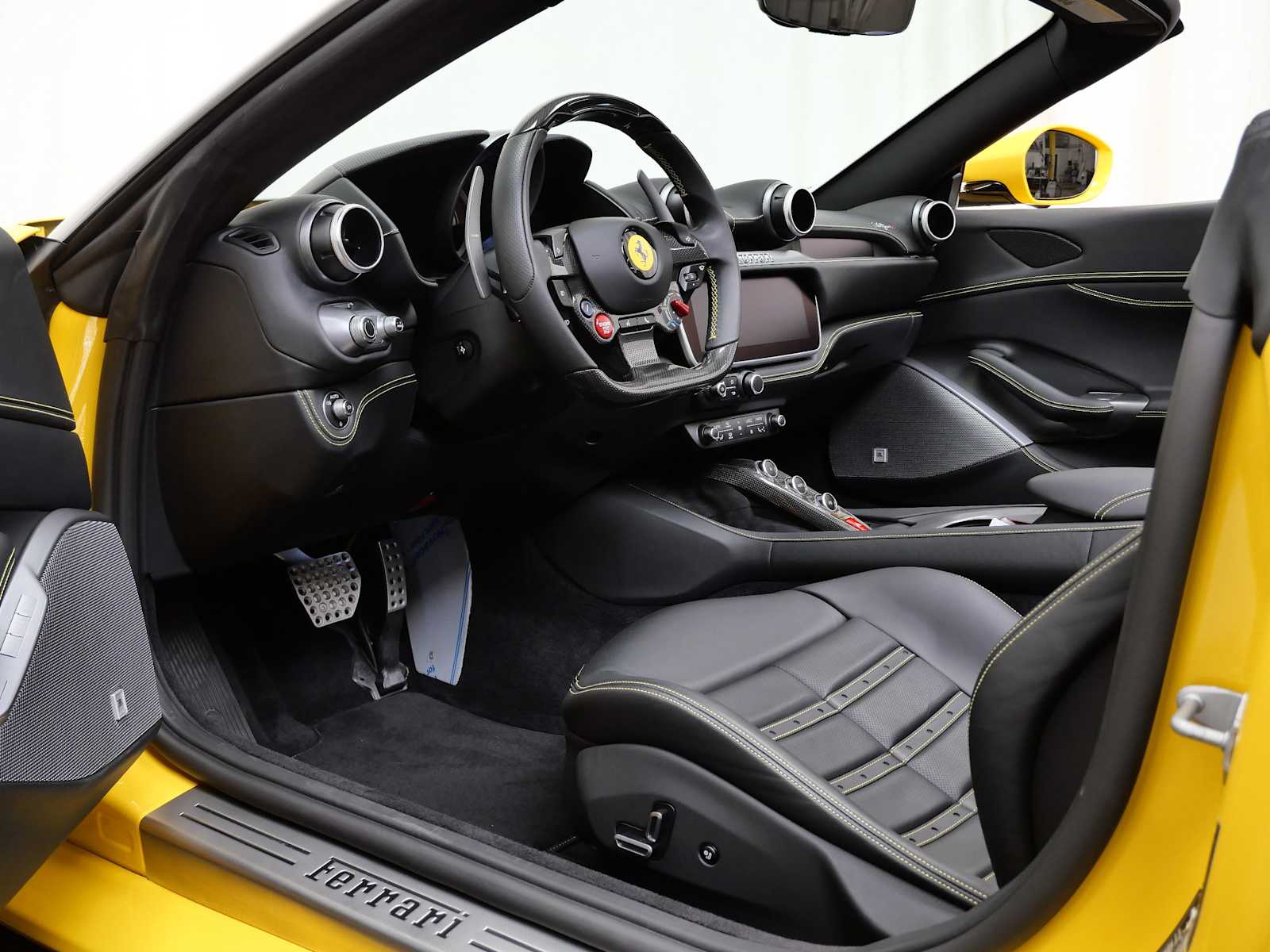 2023 Ferrari Portofino M photo 16