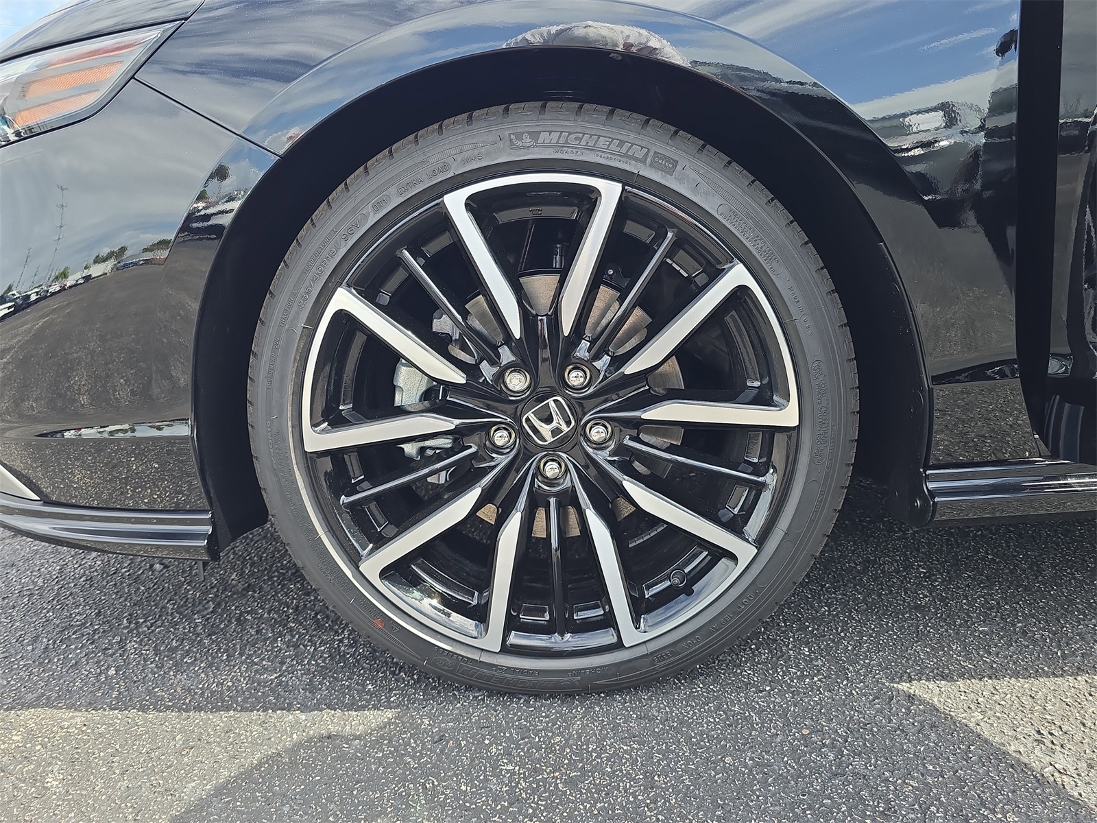 2025 Honda Accord Hybrid Touring photo 10