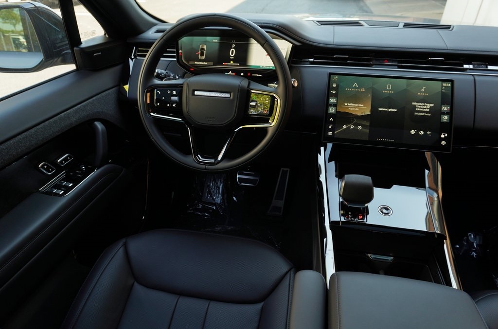 2025 Land Rover Range Rover Sport SE photo 11