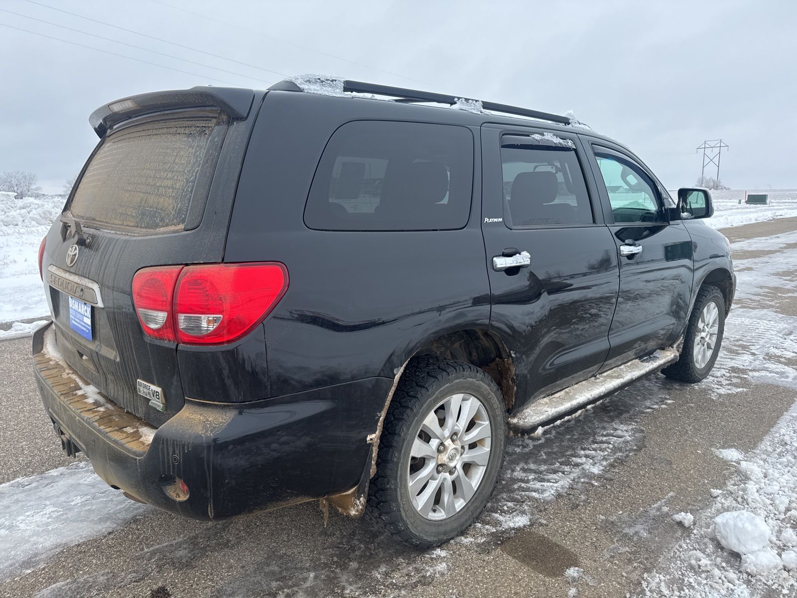 2017 Toyota Sequoia Platinum photo 3