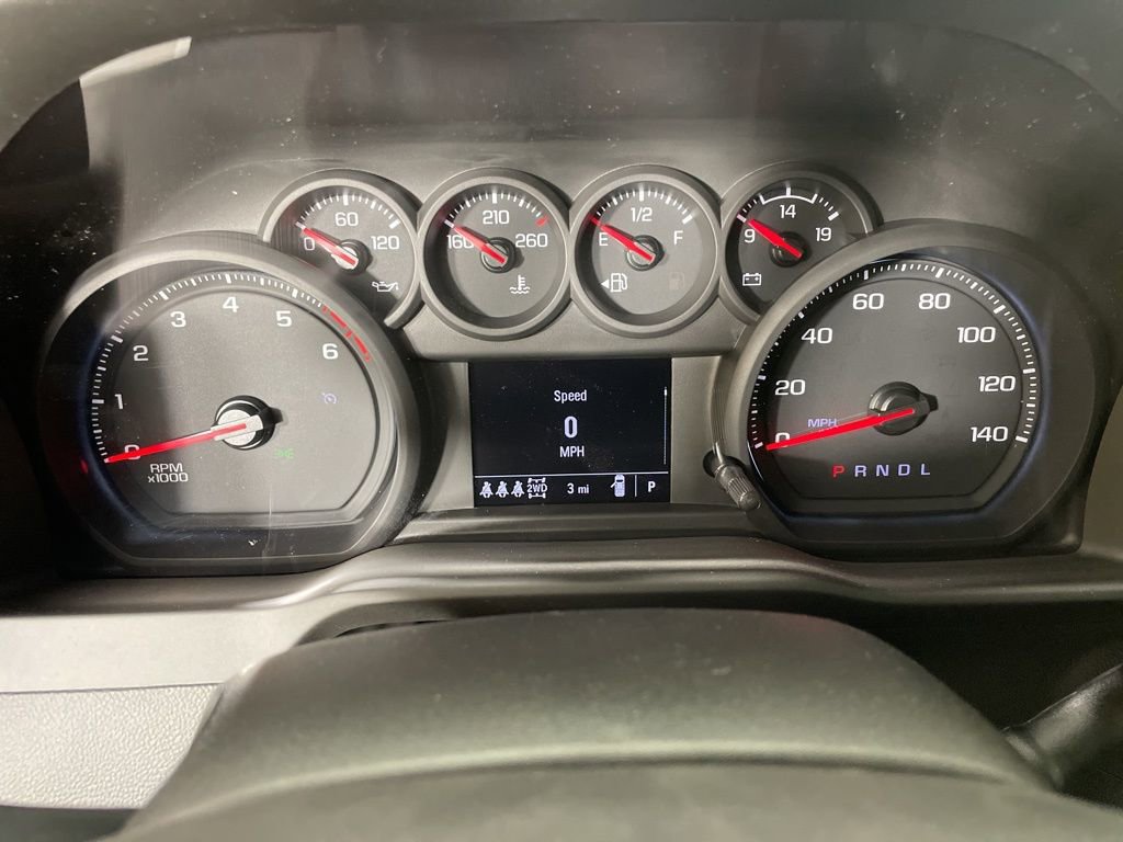 2025 Chevrolet Silverado 2500HD Custom photo 25