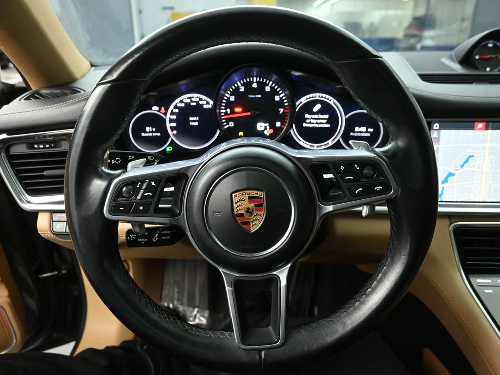 2018 PORSCHE PANAMERA - Image 18