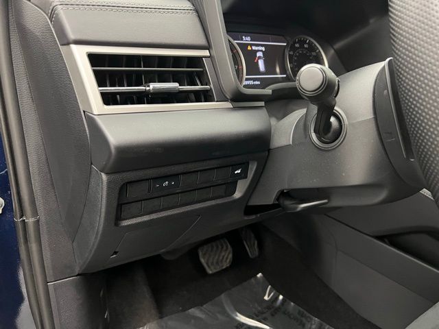 2024 Mitsubishi Outlander SE photo 11