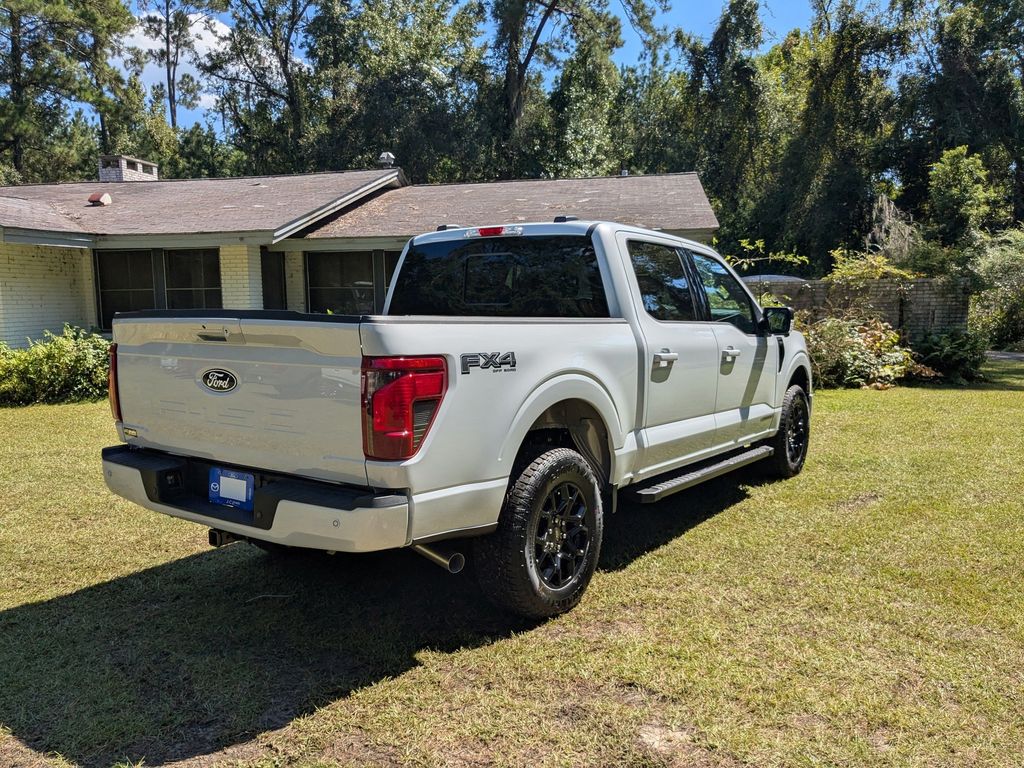 2025 Ford F-150 XLT photo 4