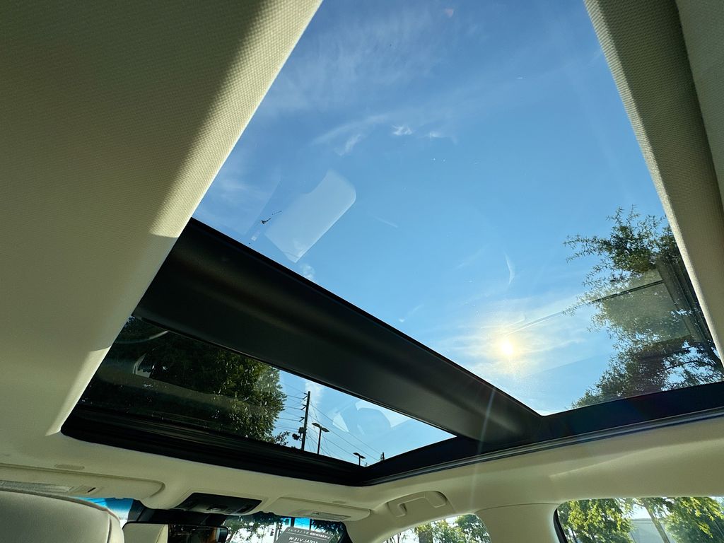 2024 Lexus ES 350 Luxury photo 15