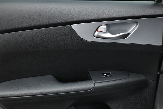 2023 Kia Forte LXS photo 22