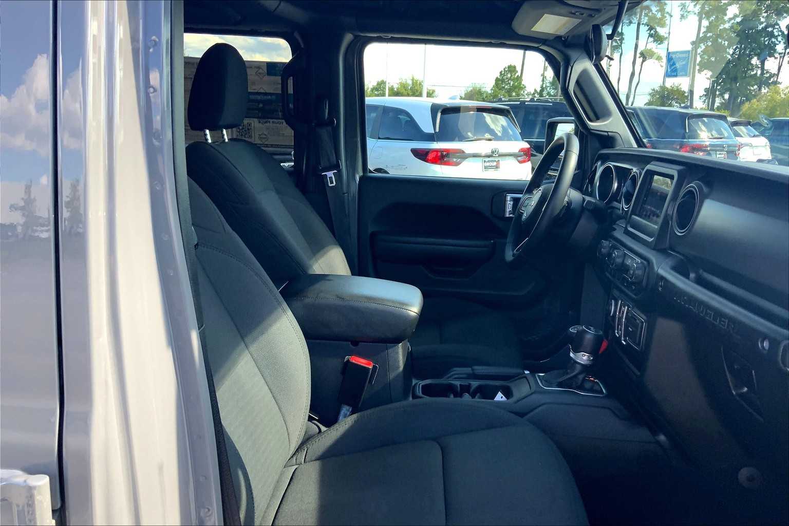 2021 Jeep Wrangler Unlimited Sport photo 7