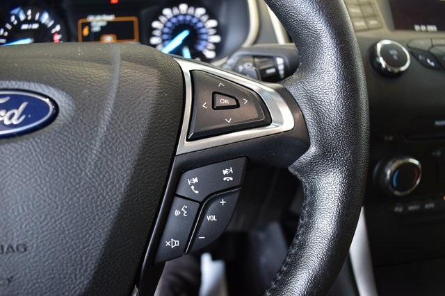 2018 Ford Edge SEL photo 18