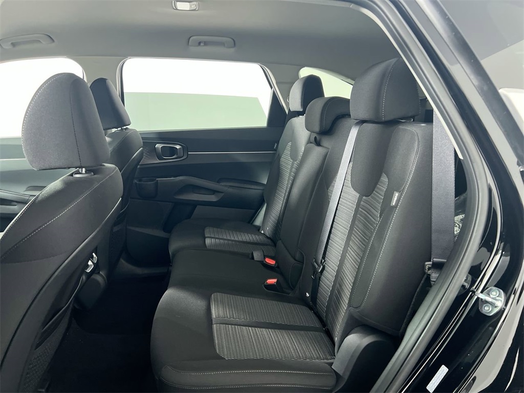 2026 Kia Sorento LX photo 26