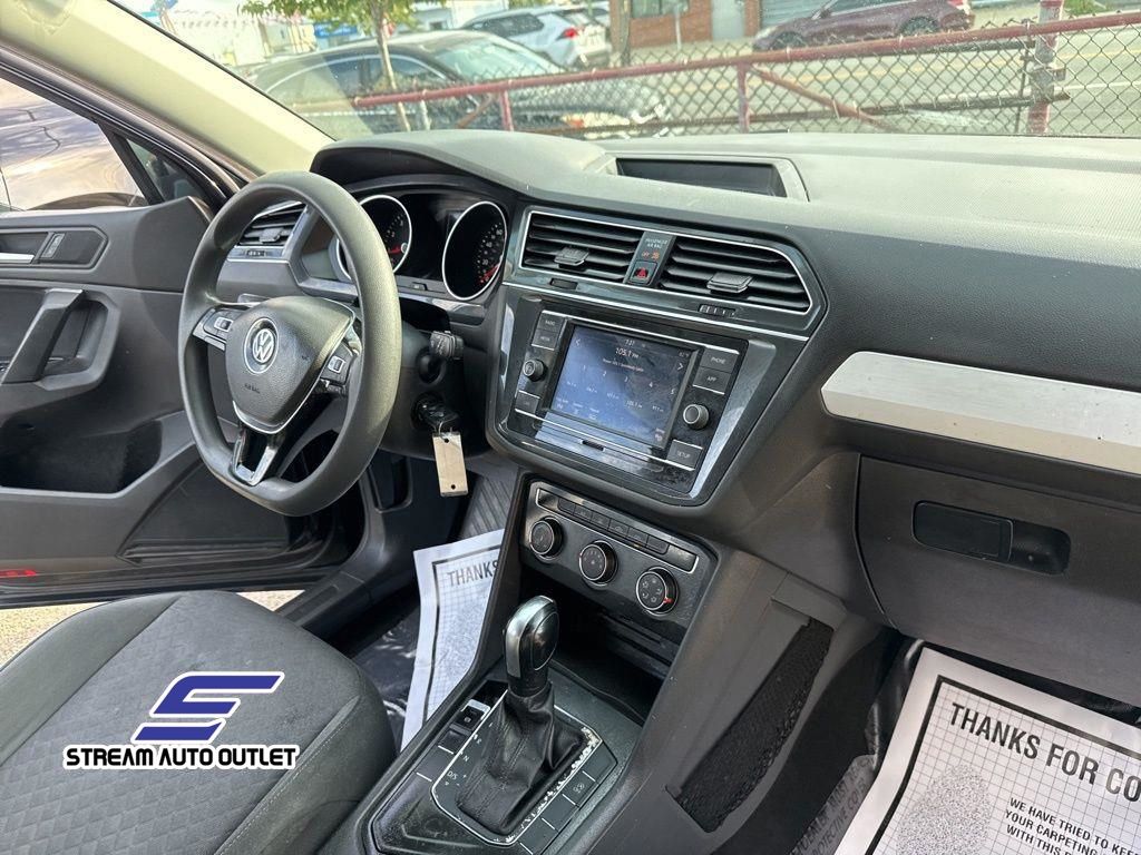 2019 Volkswagen Tiguan S photo 25