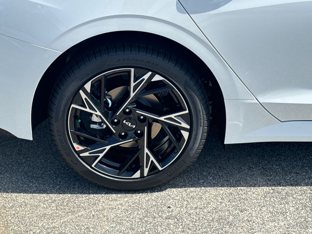 2026 Kia K5 GT-Line photo 17