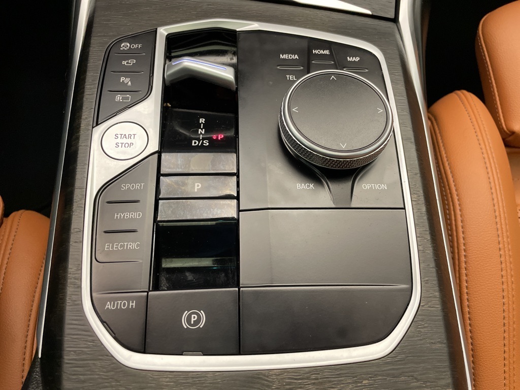 2024 Bmw 330e photo 13