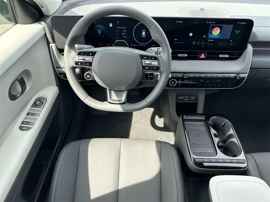 2025 Hyundai Ioniq 5 SEL photo 2