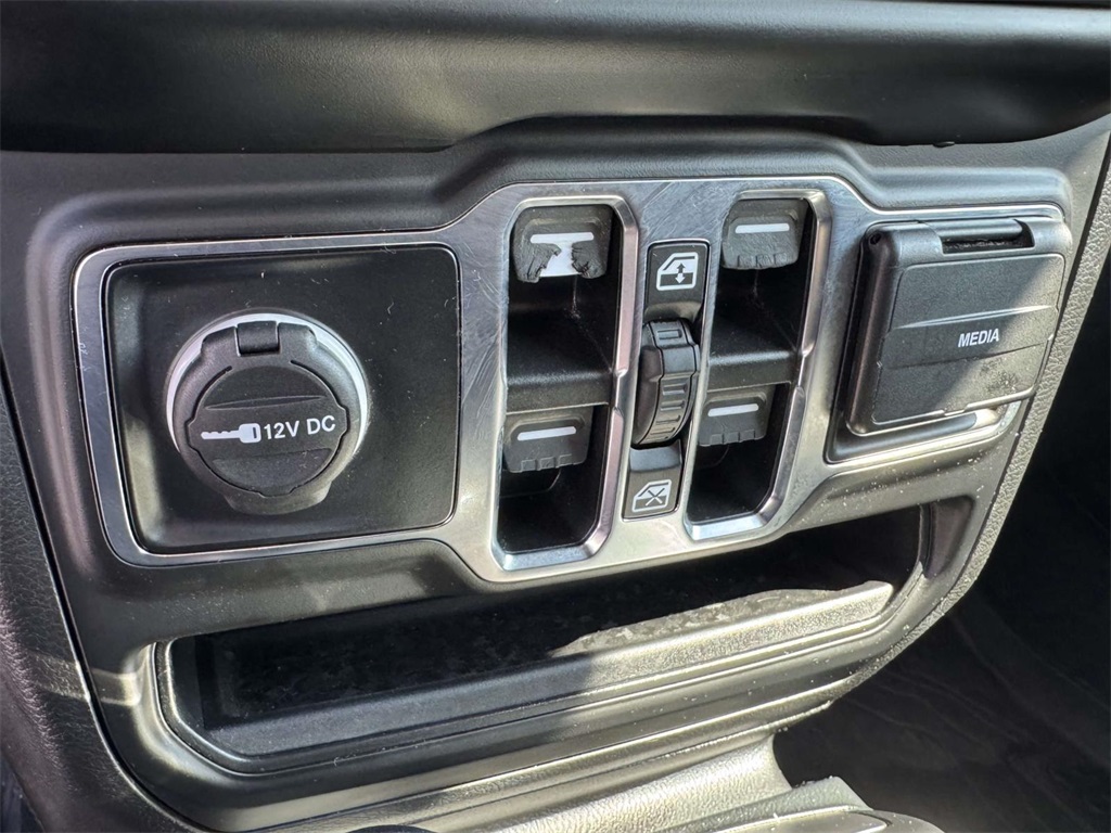 2023 Jeep Gladiator Sport S photo 20