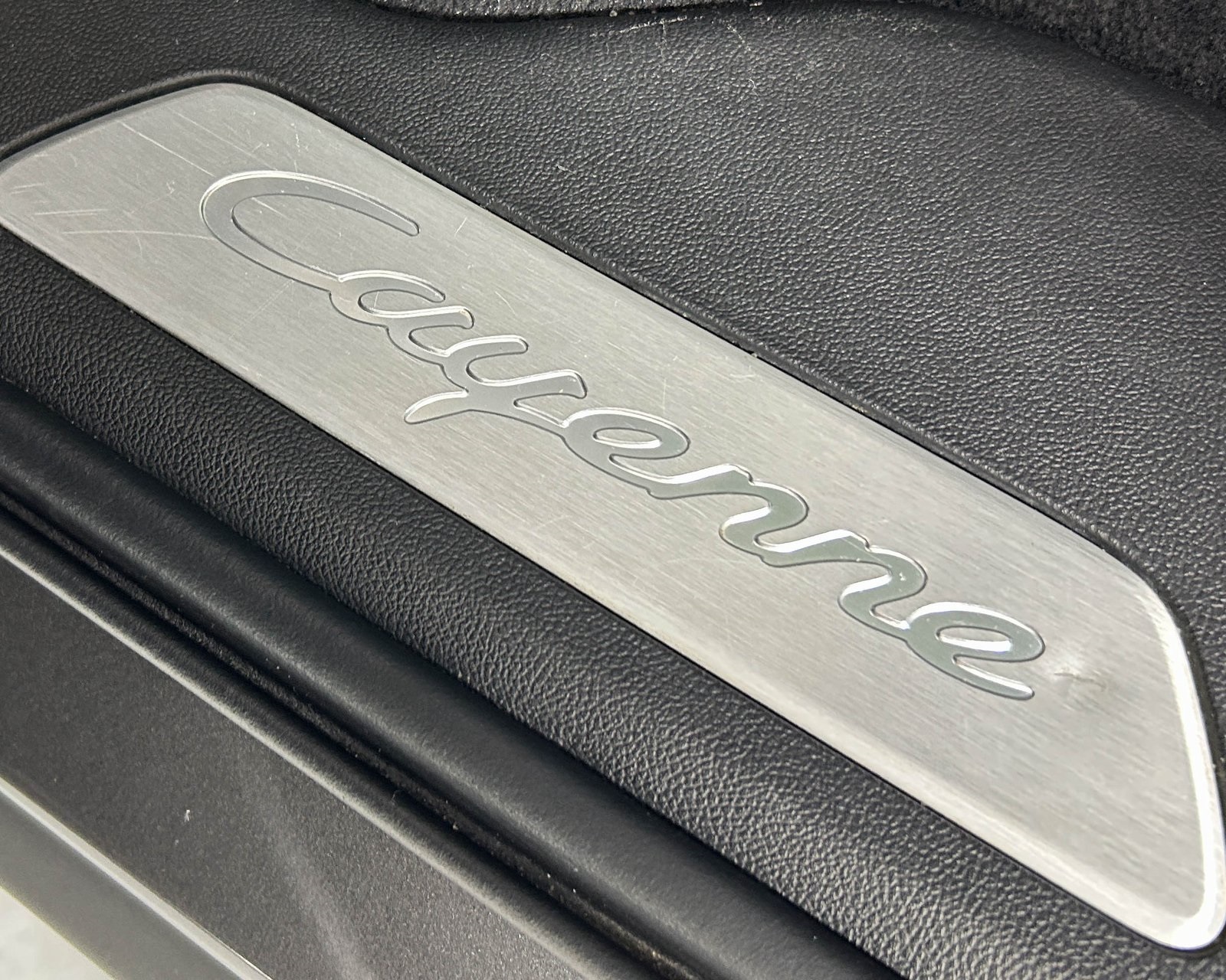 2023 Porsche Cayenne E-Hybrid Coupe photo 15