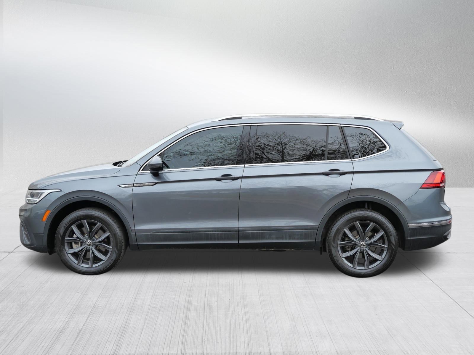 2022 Volkswagen Tiguan SE photo 4