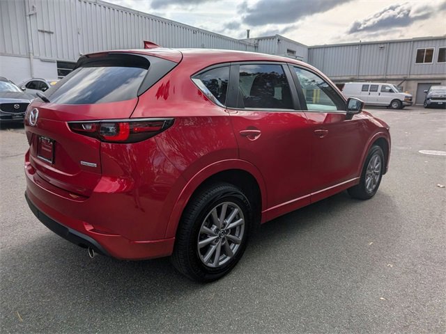 2024 Mazda CX-5 2.5 S Preferred photo 2